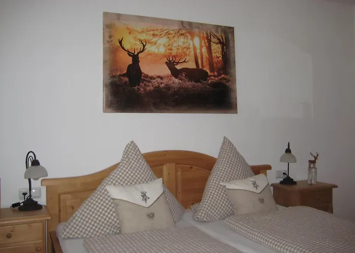 Zum Staffelwirt Otel